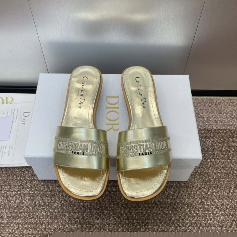 ch**an D*or slippers